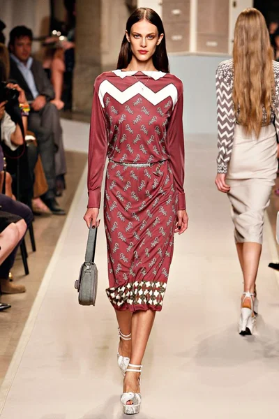 Look 5